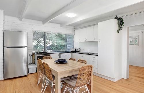 Point Lookout House | Billa Bungalow - 16 Billa Street