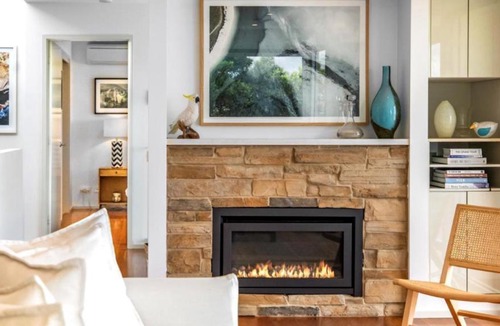 Killcare Heights House | 'Binalong House' by HolidayCo