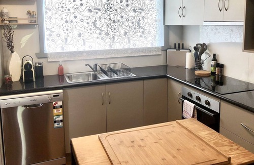 Myrtleford House | Birch Cottage