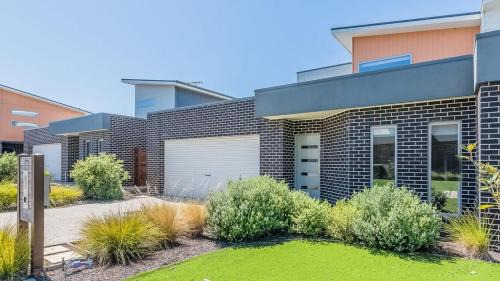 Cowes House | Birch House