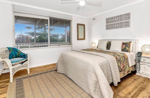 Sellicks Beach Cottage | Biru Beach Cottage A Coastal Garden Hideaway