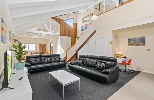 San Remo Apartment | Black Dolphin Waterfront Townhouse - Bay Views