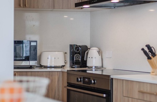 Casuarina House | Black Wattle Beach House