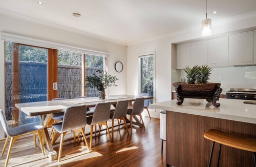 Blairgowrie House | Blairgowrie Beach House · Family Getaway + Firepit