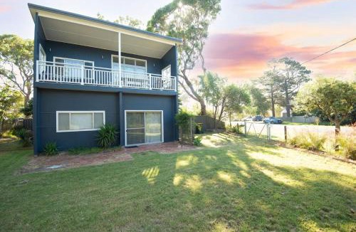 Broulee Apartment | Blissful Beachfront Apartment Broulee