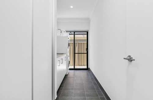Dianella House | Bloom Brick A Sepal Stay