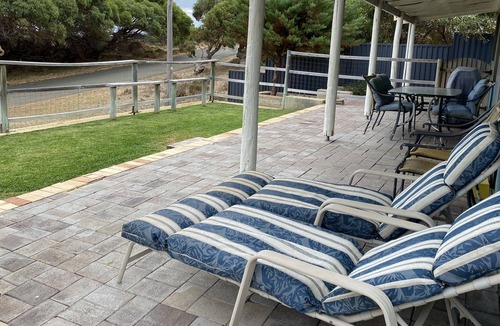 Guilderton House | Blue Beach House - Great View - Just relax and Enjoy!
