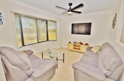 Kalbarri House | Blue Beard's Hideaway - Kalbarri, WA