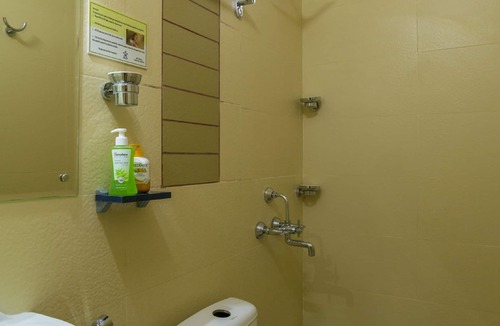 Alwaye Hotel | Blue Bell Airport Hotel