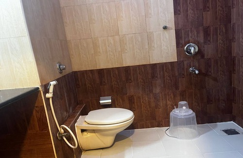 Shivaji Nagar Hotel | Blue Bliss Hotels By PPH Living Infantry Road