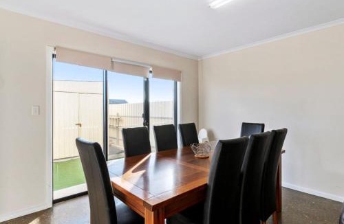 Melville House | Blue Door Retreat