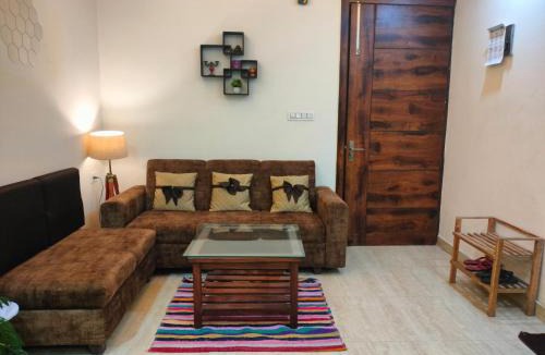 Tapovan Apartment | Blue Heart Home 1 BHK - Spacious Flat in Tapovan