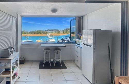 Nelly Bay Hotel | Blue on Blue Studio Room 1272