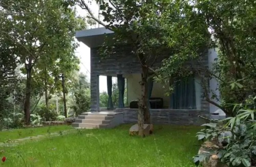 Yercaud Villa | Blue Valley Estate-12 Acre Forest-Silver Oak-Villa