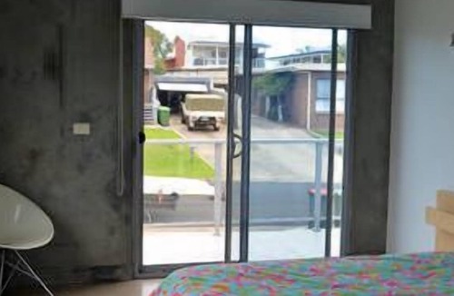 Lake Tyers Beach House | Blue View - Modern, open plan, relax in style