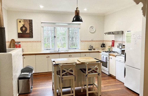 Denmark House | Blue Wren Eight - forest setting & close to town - pets welcome!