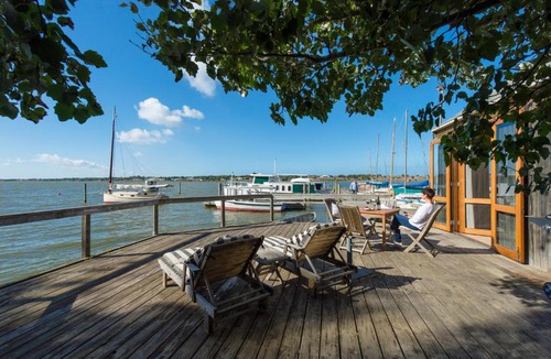 Goolwa North Bed & Breakfast | Boathouse - Birks River Retreat