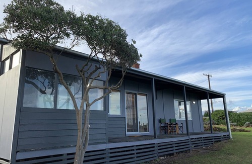 Middleton House | Bob's Place - Beach views for miles!