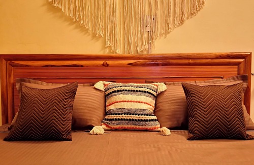 Mahipalpur Apartment | BOHEMIAN RHAPSODY - QUEENS
