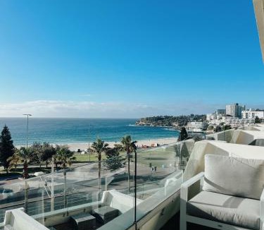 Bondi Beach Apartment | Bondi Beach Waves 2 Beachfront Apartment