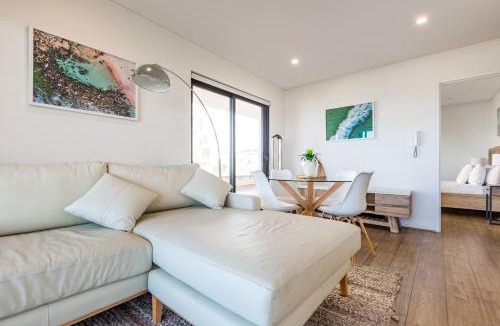 Bondi Beach Apartment | Bondi Beachfront Lifestyle - Ocean Views and Parking