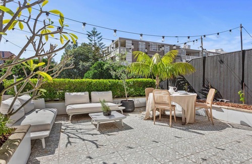 Bondi Beach House | Bondi Oasis ~ Steps to the Beach ~ Parking & Garden