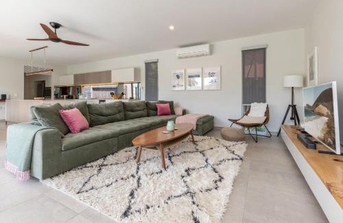 Blueys Beach House | Boofs At Blueys