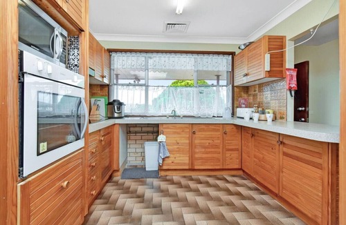 Cessnock Apartment | Book Direct for Accom with Pool in Hunter Valley