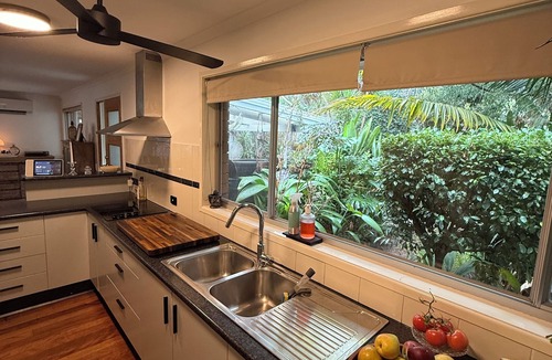Maroochydore House | Boongala - Central 3BR pet friendly family home