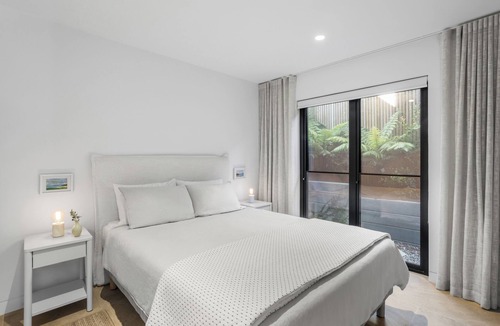 Blairgowrie House | Botanica Blairgowrie - Coastal Designer Retreat with Garden + Deck