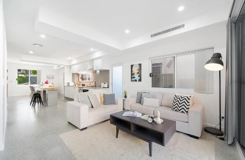 Petersham North House | Boutique Inner West Stay Easy CBD Access