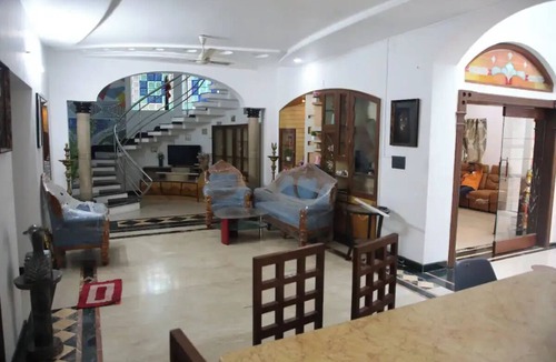 Chennai House | BOUTIQUE LUXURY BUNGLOW