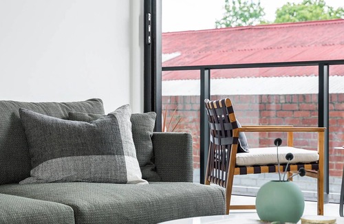 Glen Iris Apartment | BOUTIQUE STAYS - Axel Apartments G01 - The Grove