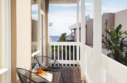 Aspendale House | BOUTIQUE STAYS - Rest Ashored