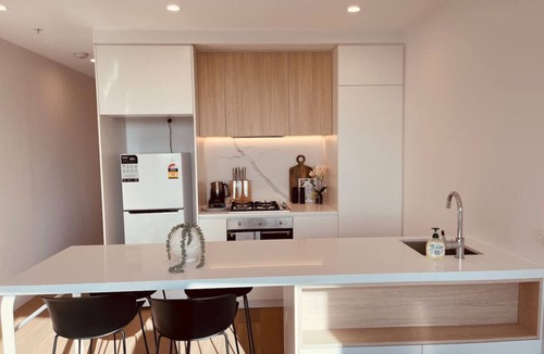 Box Hill Apartment | Box Hill 2bed 2bath Apartment
