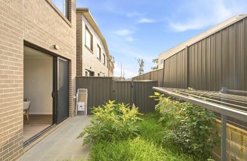 Box Hill House | Box Hill 4BR Home Perfect For Family Getaway