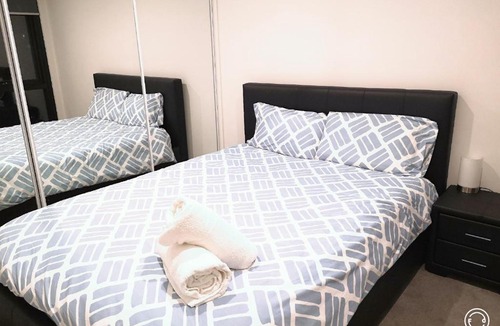 Box Hill Apartment | Boxhill 2bedder Apartment close to everything