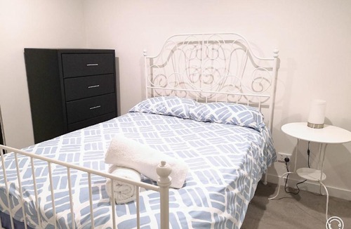 Box Hill Apartment | Boxhill 2bedder Apartment close to everything