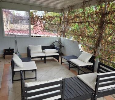 Kingston Bed & Breakfast | BR Rooms in a Shared house
