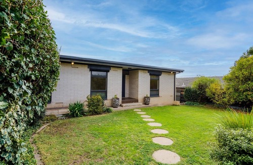 Seacombe Heights House | Braeside View a coastal haven for families/couples