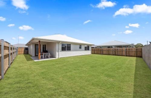 Eli Waters House | BRAND NEW Central Stylish Home
