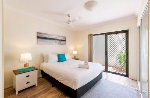 Yamba Apartment | Breakers 1-3- Stone Real Estate Yamba