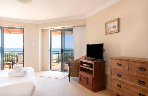Yamba Apartment | Breakers 1- Unit 10- Ocean Views - Stone Real Estate Yamba
