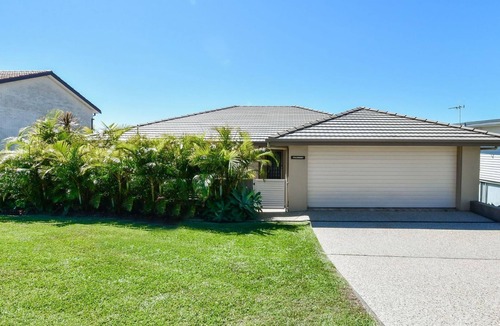 Forster House | Breath taker at Becker Road