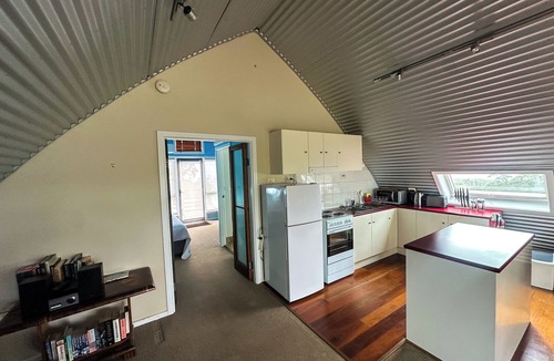 Dargan Apartment | Breathtaking Blue Mountains views from a spacious apartment with a large balcony