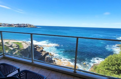 Bondi Apartment | Breathtaking Ocean Views
