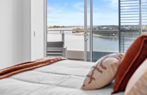 Mandurah Apartment | Breathtaking Waterfront Apartment in Mandurah