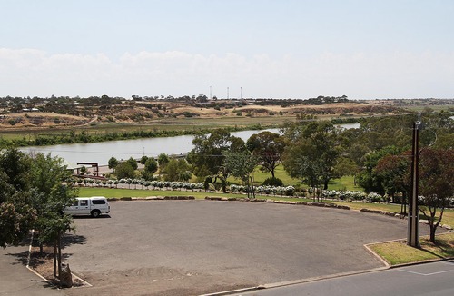 Murray Bridge Hotel | Bridgeport Hotel
