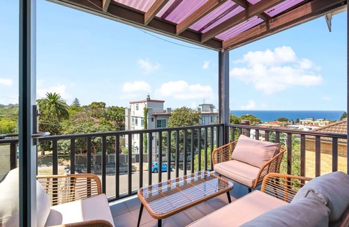Coogee Apartment | Bright 2-Bed Apartment in Coogee