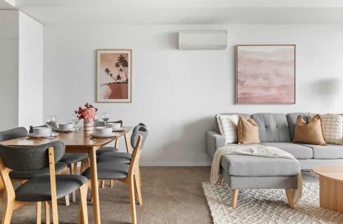 Abbotsford Apartment | Bright 2BR Apartment Close to the Yarra